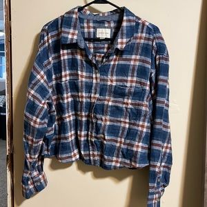 Cropped blue flannel
